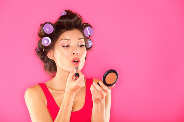Menggunakan make up